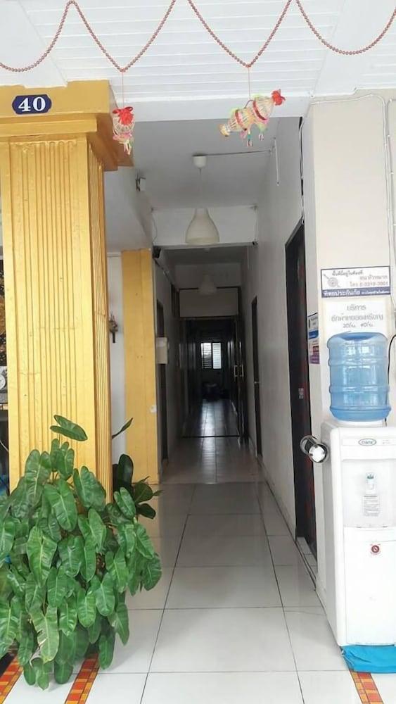Md Rose Apartment Bangkok Exterior photo